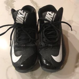 Nike Youth Alpha Shark 2 Mid Black Football Cleats